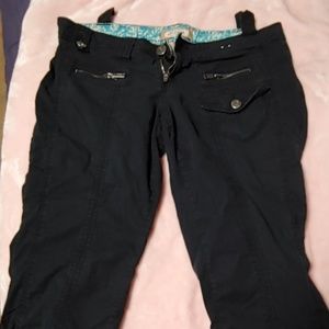 BLACK CARGO CAPRIS